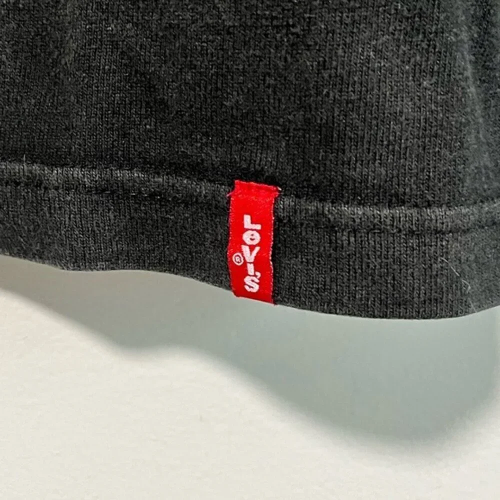 Levi’s Red Tab Men’s Black Long Sleeve Graphic Sweatshirt - Size M